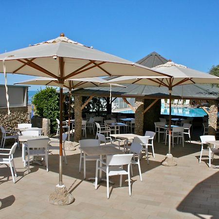 Hotel I Ginepri Марина-ди- Кастаньето Экстерьер фото